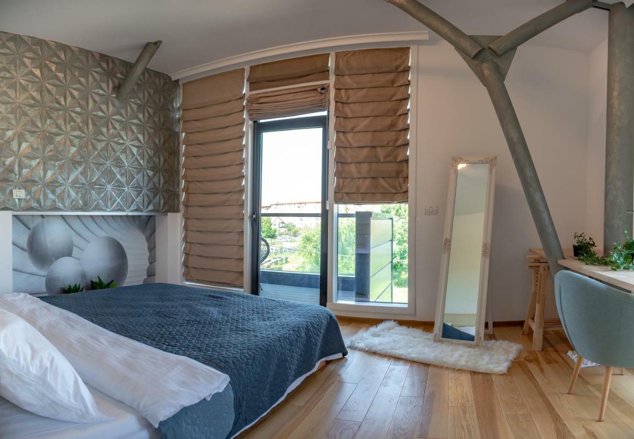 Apartments Steel Residence- Tesla Drive Experience Temešvár Exteriér fotografie