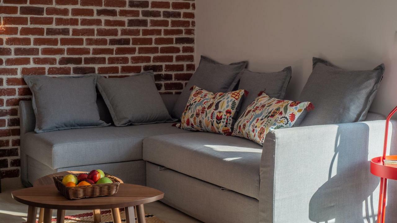 Apartments Steel Residence- Tesla Drive Experience Temešvár Exteriér fotografie